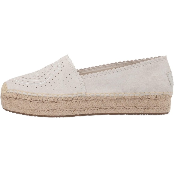 NWOT Women’s UGG Heidi Perforated Espadrille Suede Slip-on Flats Nude - Picture 2 of 11